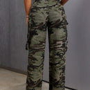 SXY Jeans cargo con bolsillos con solapa y estampado de camuflaje