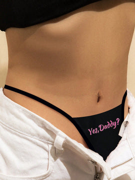 Tanga de entrepierna abierta impresa con letras rosas para damas sexys