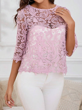 Blusa de cuello de barco totalmente de encaje en tono grisaceo morado claro elegante y de trabajo para mujer