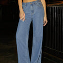 Forever 21 Jeans de gran tamano y corte holgado con lavado claro, estilo versatil