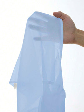 Camisa de mujer en tejido azul claro con nudo en la parte delantera de corte abierto