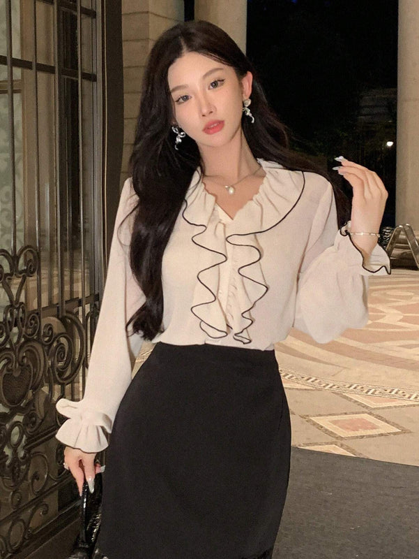 DAZY Blusa con mangas abullonadas, ribete de volantes y union de contraste