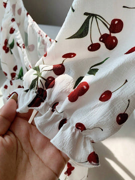 Camisa de mujer de manga corta con estampado de cerezas, cuello de corazon y corbata