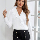 Camisa blanca elegante y sencilla de moda para mujer con escote en V y cuello ajustado con volantes