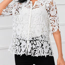 Camisa solida de encaje con botones contrastantes al frente