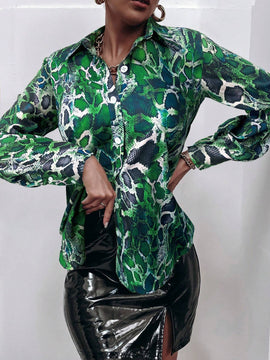 Camisa estampada completa con botones delanteros