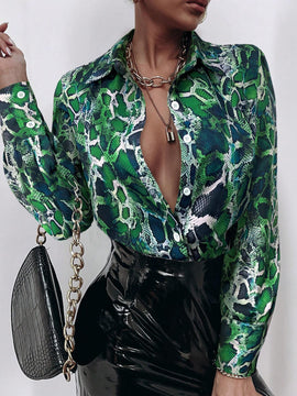 Camisa estampada completa con botones delanteros