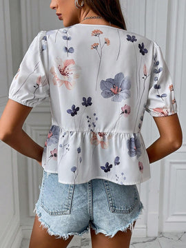 Blusa estampada de verano 2024 para mujer con cuello redondo, mangas abullonadas con lazo frontal y dobladillo con ribete de volantes