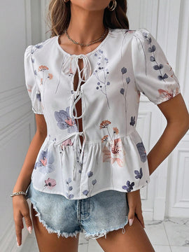 Blusa estampada de verano 2024 para mujer con cuello redondo, mangas abullonadas con lazo frontal y dobladillo con ribete de volantes