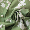 Blusa con botones y estampado floral
