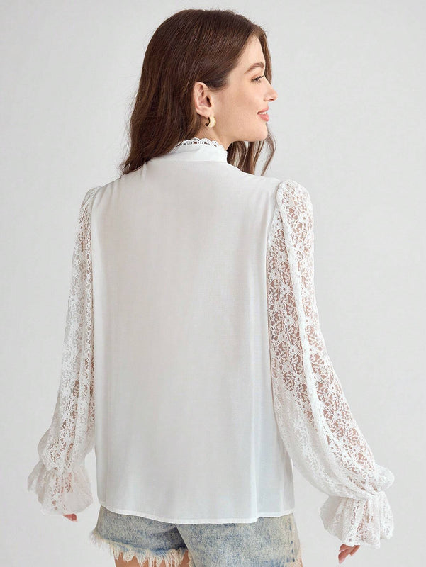 Enchnt Blusa con mangas abullonadas y encaje de contraste