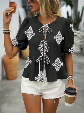 Camisa de manga corta con lazos delanteros con estilo bohemio de moda para mujer con mangas abullonadas