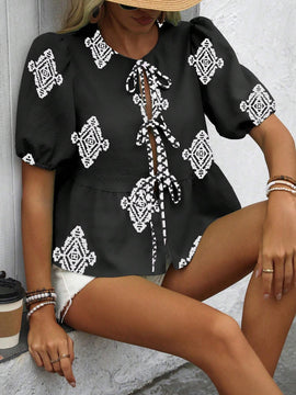 Camisa de manga corta con lazos delanteros con estilo bohemio de moda para mujer con mangas abullonadas