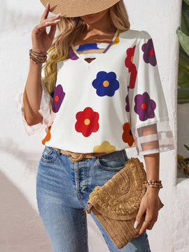 Blusa casual de mujer con estampado floral y parche de malla con cuello en V y mangas acampanadas 3/4