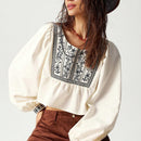 Camisa de vacaciones para mujeres con decoracion bordada en el cuello