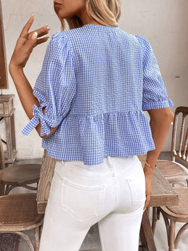 Frenchy Camisa de cuadros de manga corta con cuello redondo para mujeres con lazo en la parte delantera, dobladillo con volantes, suave y coa, elegante