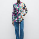 Camisa larga de manga larga con botones con estampado total y parches, estilo informal de vacaciones para mujer