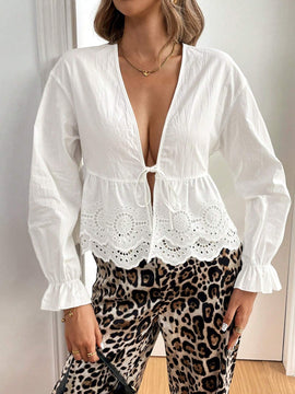 Blusa informal para mujer con cuello en V profundo, manga abullonada, empalmado con lazo y dobladillo bordado con flores