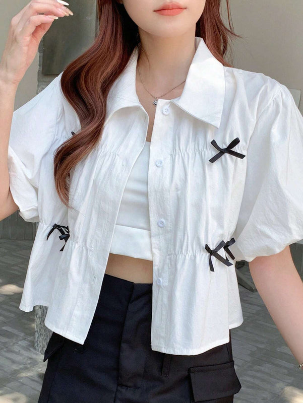 DAZY Camisa de mujer con cuello a rayas, mangas abullonadas, lazo y plisado