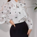 Blusa elegante de manga farol con cuello con recorte, nudo delantero y estampado floral diminuto para primavera/otono