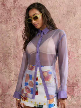 Blusa transparente de manga larga con botones y panel de malla en la parte delantera, de unicolor, look casual de vacaciones para mujer