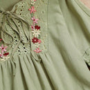Camisa diaria simple de mujer con bordado floral