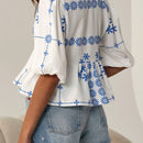 Blusa estampada con cuello en forma de corazon y mangas cortas con lazo delantero, para uso diario casual