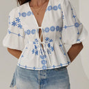Blusa estampada con cuello en forma de corazon y mangas cortas con lazo delantero, para uso diario casual