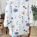 Camisa casual floja con cuello en V y botones de mujer, con estampado romantico de plantas y flores y mangas murcielago, perfecta para vacaciones