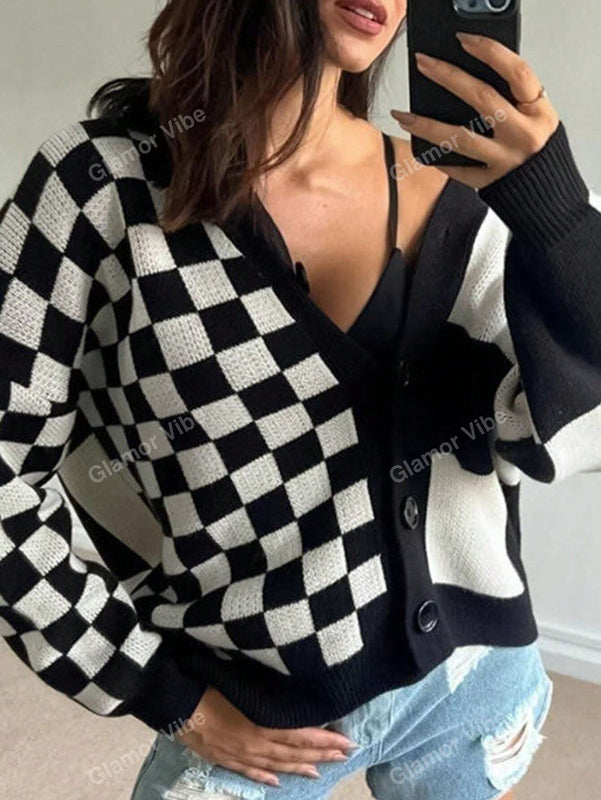 Nuevos llegados de otono/invierno sueter cardigan de punto asimetrico de manga larga con estampado a cuadros blanco y negro casual y de moda para mujer, con tejido reforzado