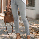 Pantalones casuales acortados de mujer de unicolor con bolsillos elasticos, con cremallera decorativa