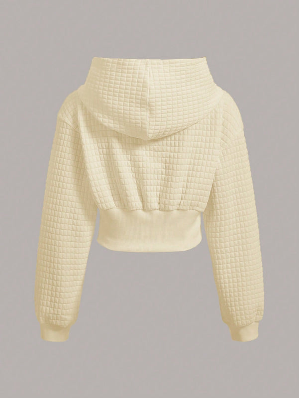 Ezwear capucha crop con slogan con parche con cordon delantero de hombros caidos