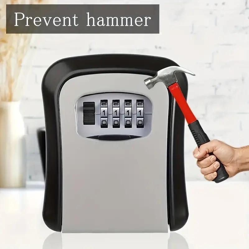 Un contenedor de almacenamiento exterior duradero, portátil y con opciones de contraseña personalizables, ideal para guardar objetos pequeños como tarjetas y llaves, adecuado para uso en el hogar o en la empresa, y apropiado para diferentes entornos.