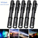 1pc Linterna LED Ultracompacta con Clip - Resistente al Agua, Enfoque Ajustable, Empuñadura Texturizada para Camping, Senderismo y Uso de Emergencia - Baterías No Incluidas, Luz de Pesca | Luz LED Compacta | Linterna Duradera | Linterna Versátil