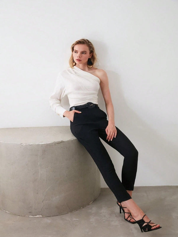 Pantalon informal negro de cintura alta tipo cigarrillo para mujer