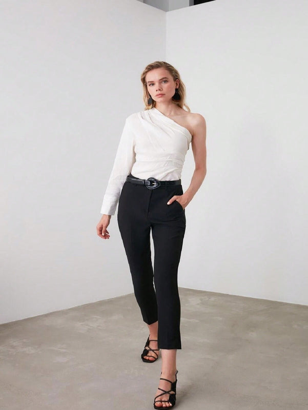Pantalon informal negro de cintura alta tipo cigarrillo para mujer