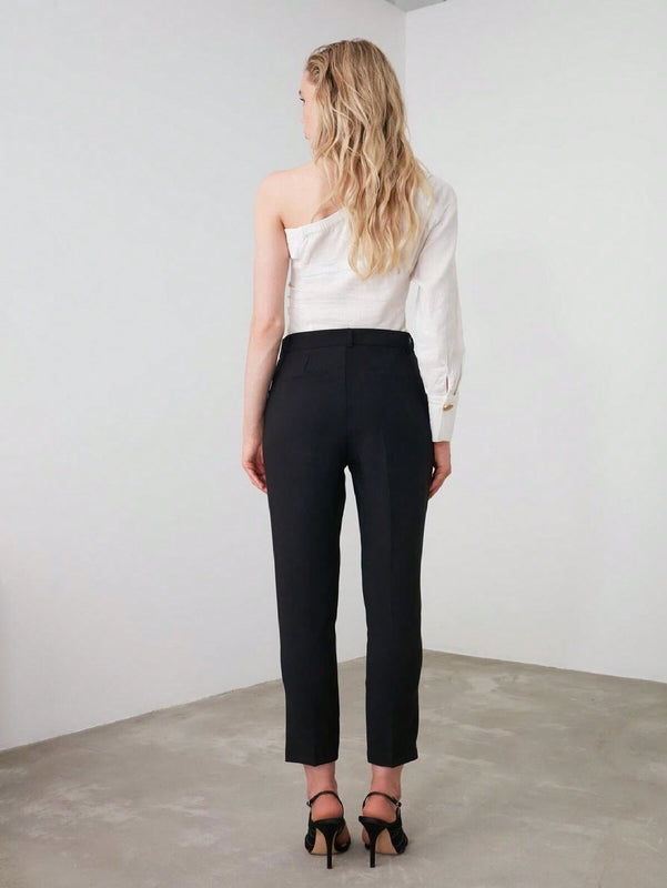 Pantalon informal negro de cintura alta tipo cigarrillo para mujer