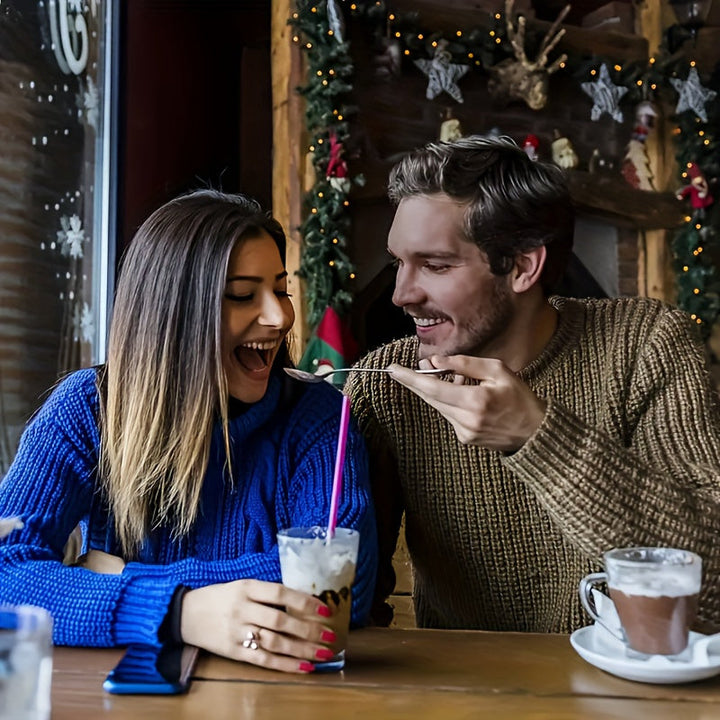 Espumadera de Acero Inoxidable Grabada "Poción de Bruja" - Regalo Único para Amantes del Chocolate Caliente y Café, Ideal para Halloween, Navidad, Cumpleaños | Diseño Divertido y Festivo con Sombrero de Bruja, Escoba y Estrellas, Decoración Hogareña Mági