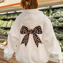 Ezwear sudadera holgada con capucha y estampado grafico cristiano "amar como jesus" con cara sonriente y texto para mujer