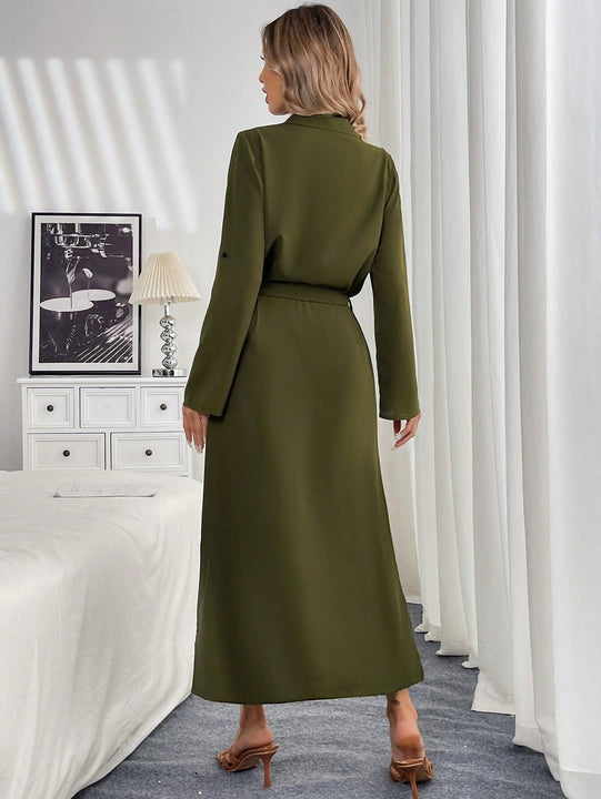 Essnce vestido camisa con mangas enrolladas y detalle de solapa sin cinturon