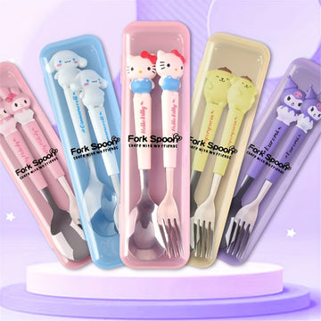 Juego de cubiertos Sanrio con tenedor y cuchara de Hello Kitty, en caja, ideal para familias, residencias, campamentos y picnics, con diseño adorable