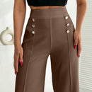 Pantalon palazzo de pierna ancha blanco con detalle de boton