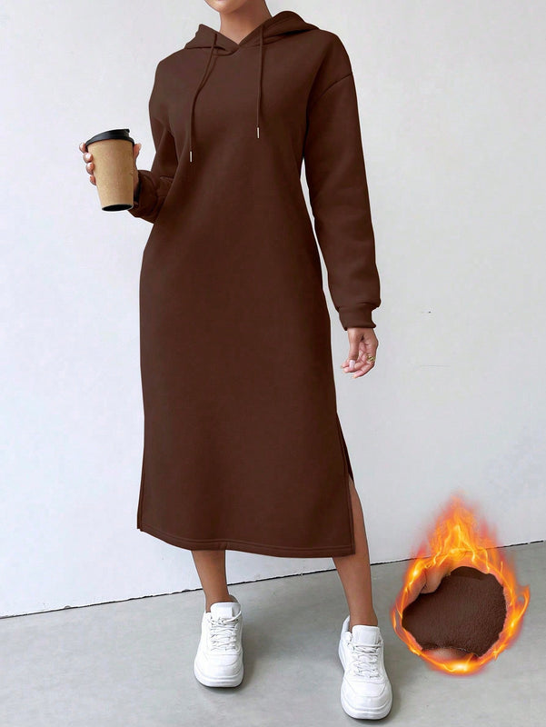 Relaxiva vestido sudadera casual de felpa con capucha, manga larga, bajo con abertura, cordon ajustable, estampado de lema para mujer, otono/invierno