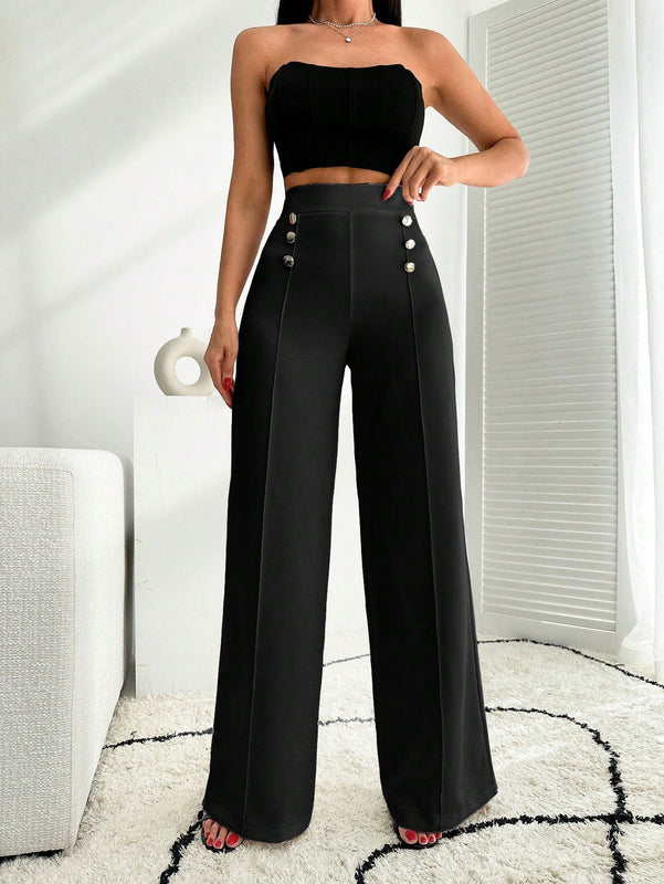 Pantalon palazzo de pierna ancha blanco con detalle de botones