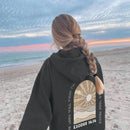 Nuevo sueter con capucha informal y suelto con estampado de sol para mujer, invierno 2024. nuestro sueter con capucha para mujer combina un diseno elegante con telas suaves para actualizar tu guardarropa.