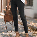 Pantalones casuales acortados de mujer de unicolor con bolsillos elasticos, con cremallera decorativa