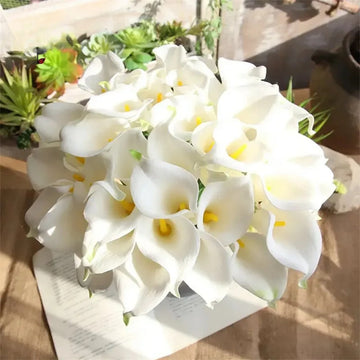 20 piezas de ramo de calas artificiales - Flores blancas de plástico realistas para bodas, Día de San Valentín, Día de la Madre, Semana Santa y decoración del hogar, accesorios para ramos