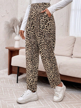 Emery rose pantalones acampanados y sueltos con bolsillos y estampado de leopardo para mujer