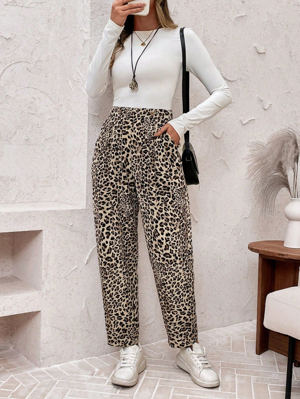 Emery rose pantalones acampanados y sueltos con bolsillos y estampado de leopardo para mujer