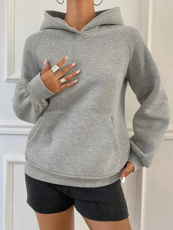 Dazy sudadera con capucha casual de unicolor con bolsillo canguro para mujer, otono/invierno